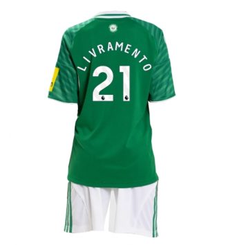 Newcastle United Tino Livramento #21 Uit tenue Kids 2025-26 Voetbalshirt Korte Mouw + Shorts
