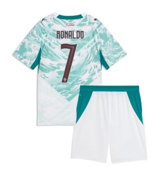 Portugal Cristiano Ronaldo #7 Uit tenue Kids WK 2026 Voetbalshirt Korte Mouw + Shorts Portugal Cristiano Ronaldo #7 Uit tenue Kids WK 2026 Voetbalshirt Korte Mouw + Shorts