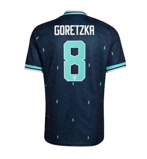 Duitsland Leon Goretzka #8 Uit tenue WK 2026 Voetbalshirt Korte Mouw Duitsland Leon Goretzka #8 Uit tenue WK 2026 Voetbalshirt Korte Mouw