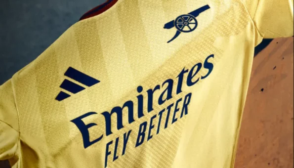 De aantrekkingskracht van het opmerkelijke “derde tenue van Arsenal”
